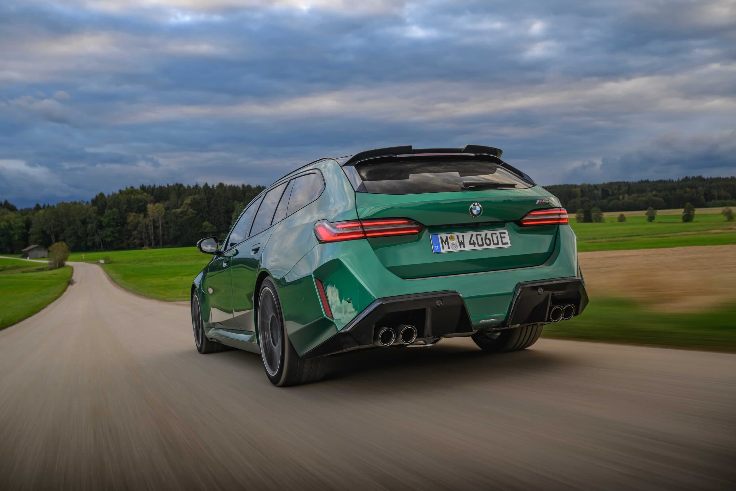 2025 yilinda satisa cikacak otomobiller BMW M5 Touring