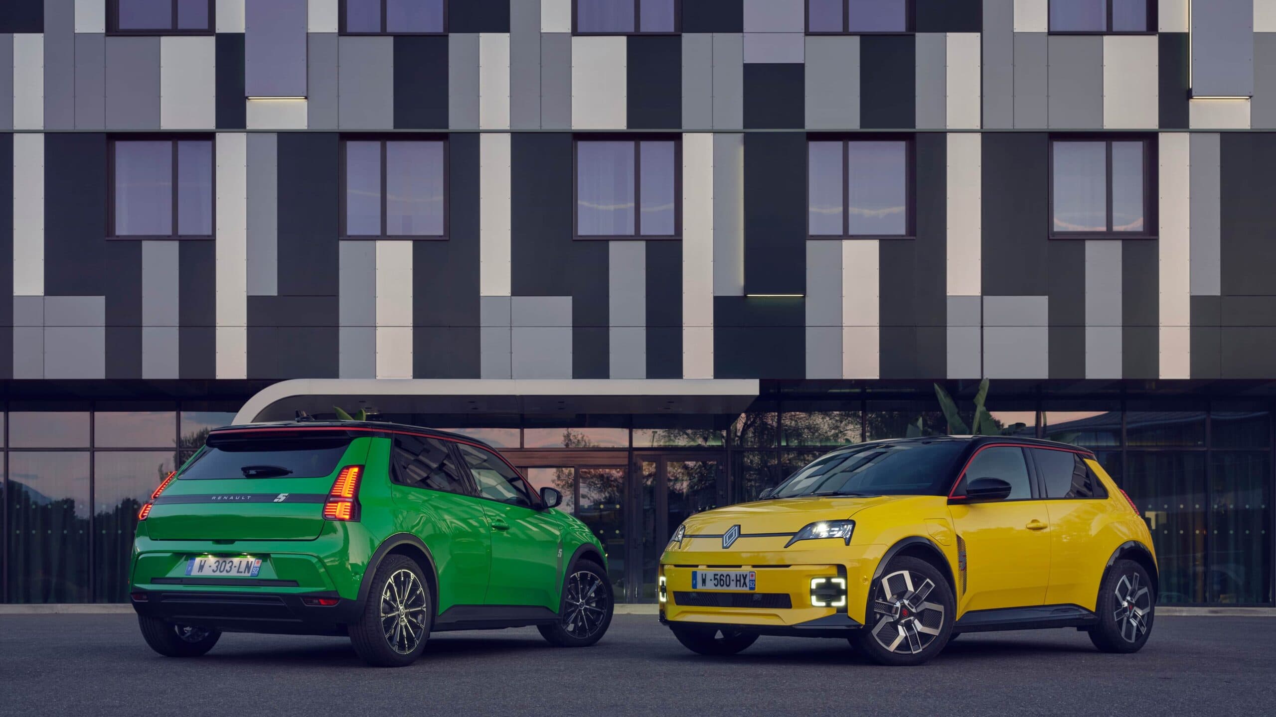 2025 yilinda satisa cikacak otomobiller Renault 5 E Tech edited