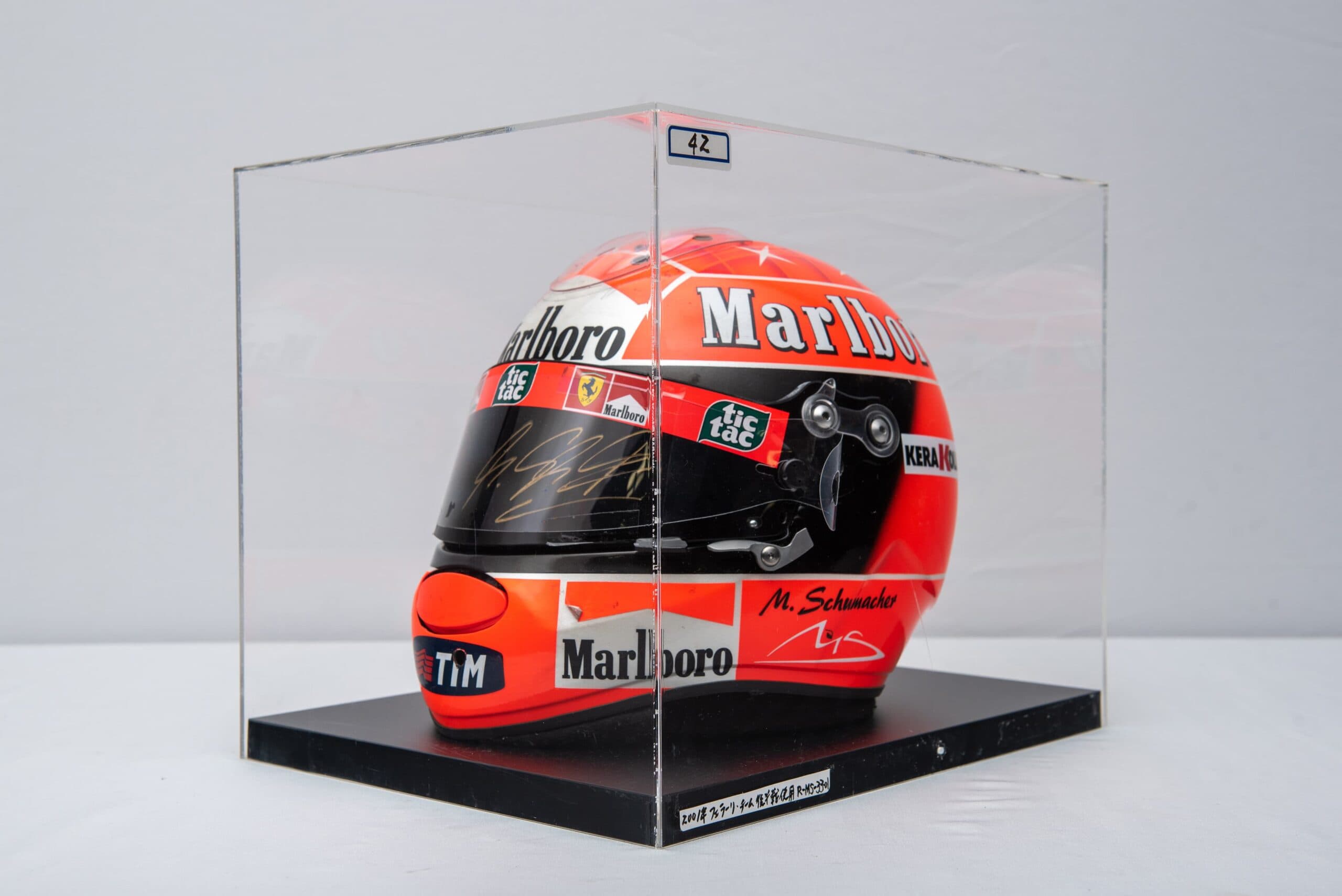 Schumacherin otomobilleri 2001 Michael Schumacher Schuberth Scuderia Ferrari Formula 1 Helmet 206354