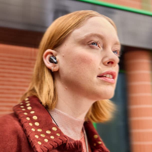 Jbl Live Flex 3 Lifestyle 2