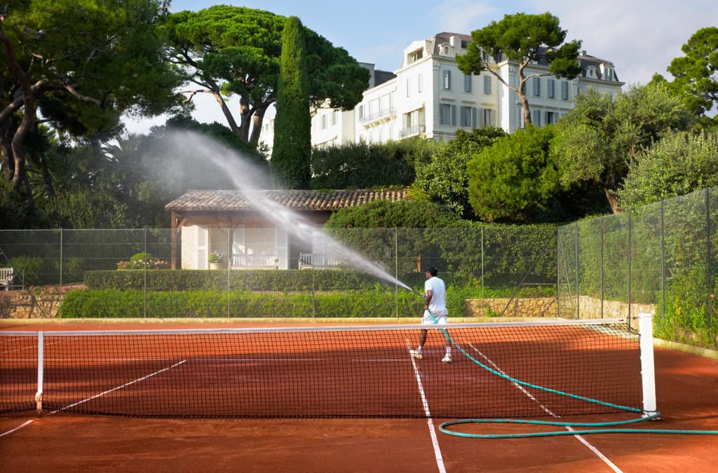 essiz kortlariyla one cikan luks oteller hotel du cap eden roc tennis2jpg