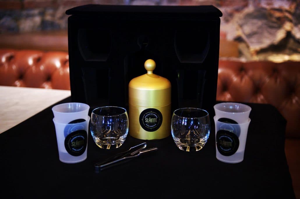 viski barinizda mutlaka bulunmasi gereken aksesuarlar buz yapici