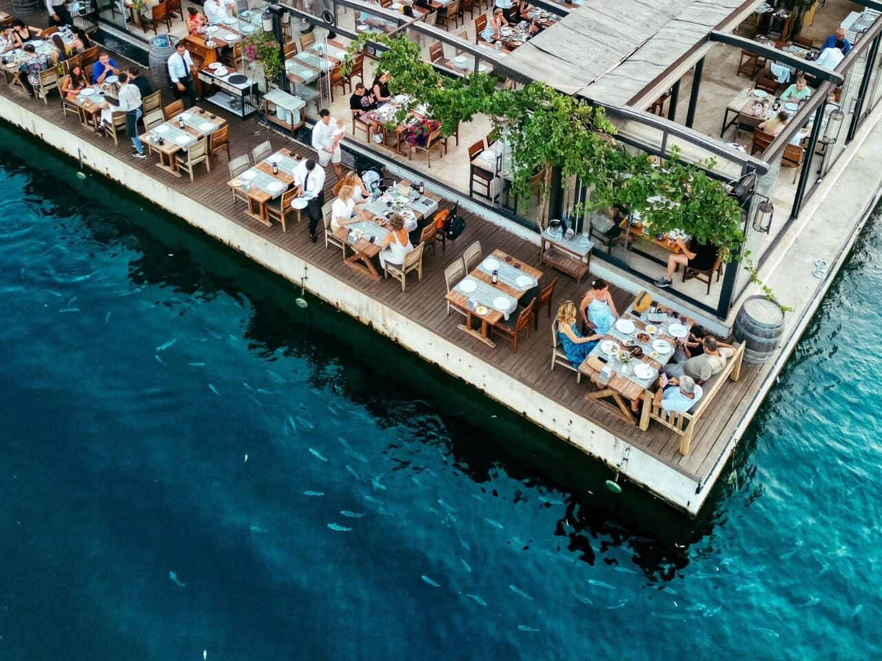 Tekneyle Gidebileceginiz 10 Restoran Ferdi