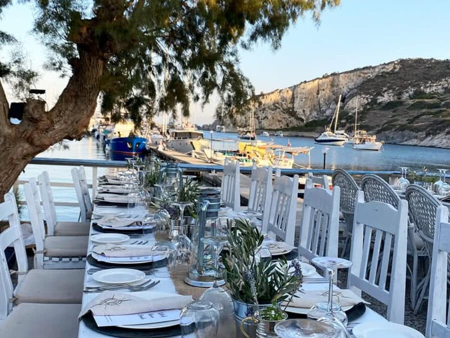 Tekneyle Gidebileceginiz 10 Restoran Knidos 2