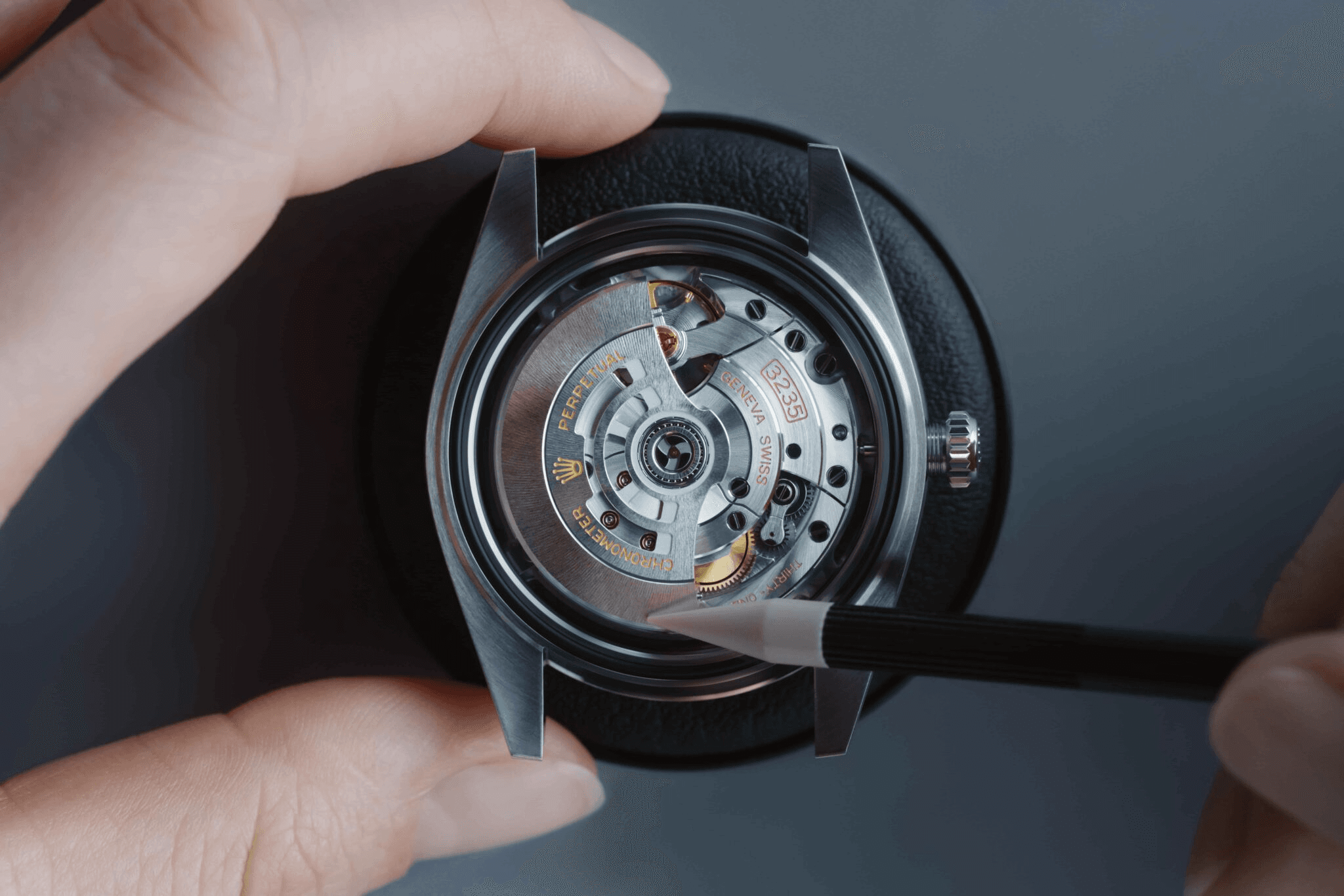 The Differences Between Automatic and Quartz Watches