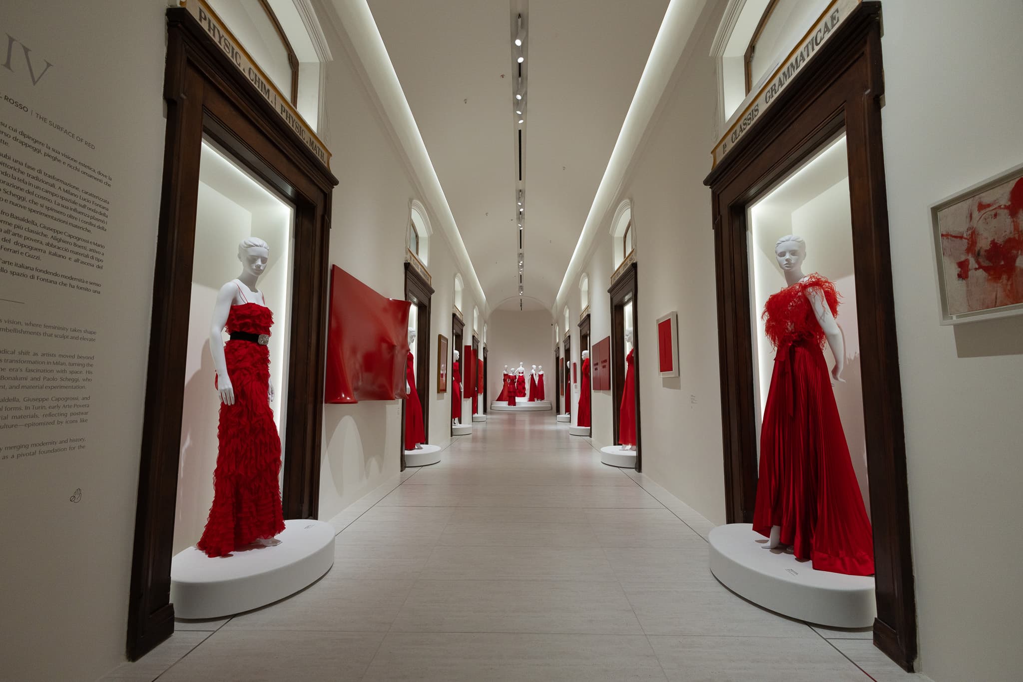 valentino kirmizisi Credit Whatever Milan 2 1