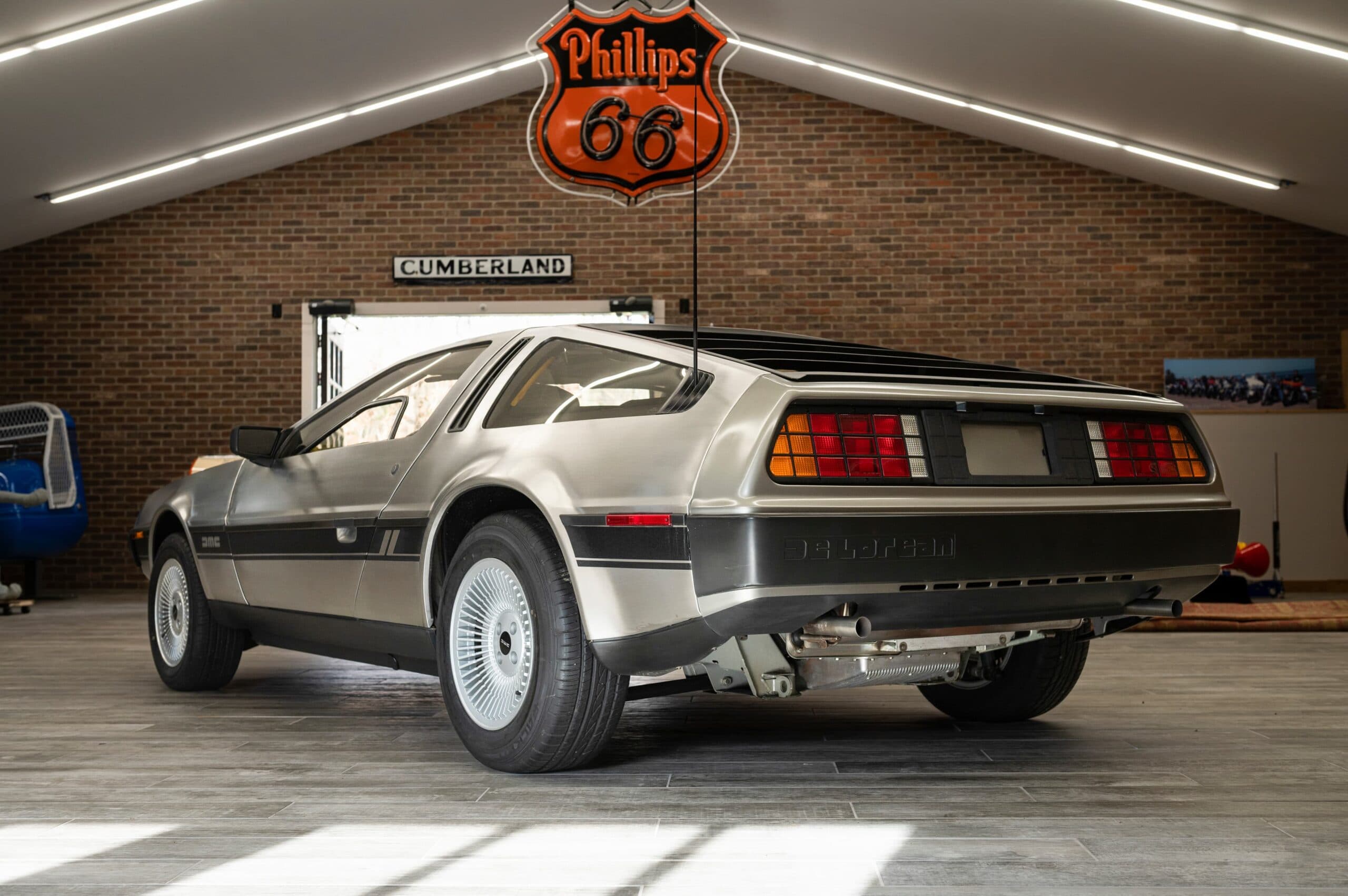 En Cok Degerlenen Arabalar 1981 Delorean Dmc 12