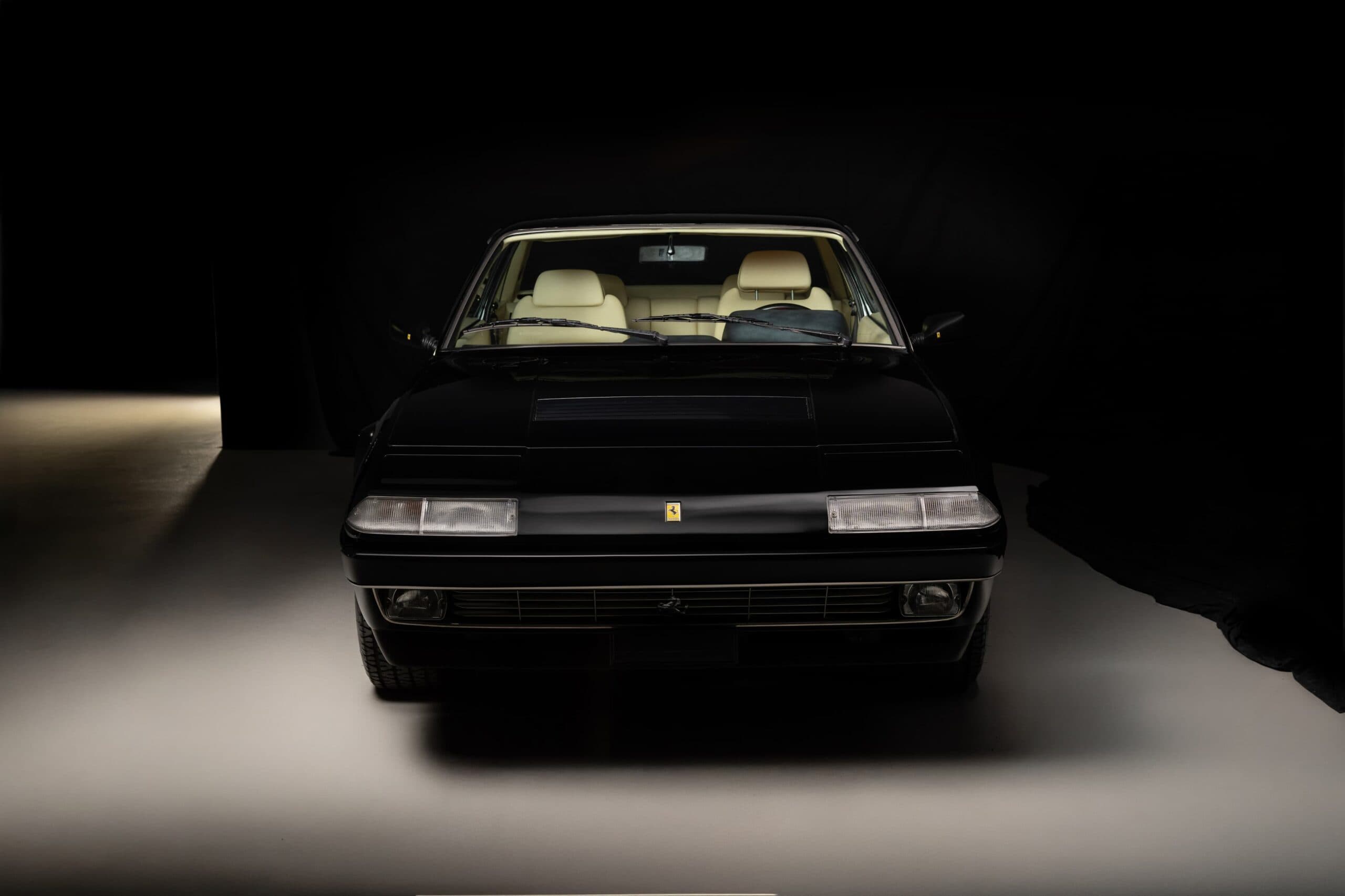 En Cok Degerlenen Otomobiller 1987 Ferrari 412@acilis Fotosu