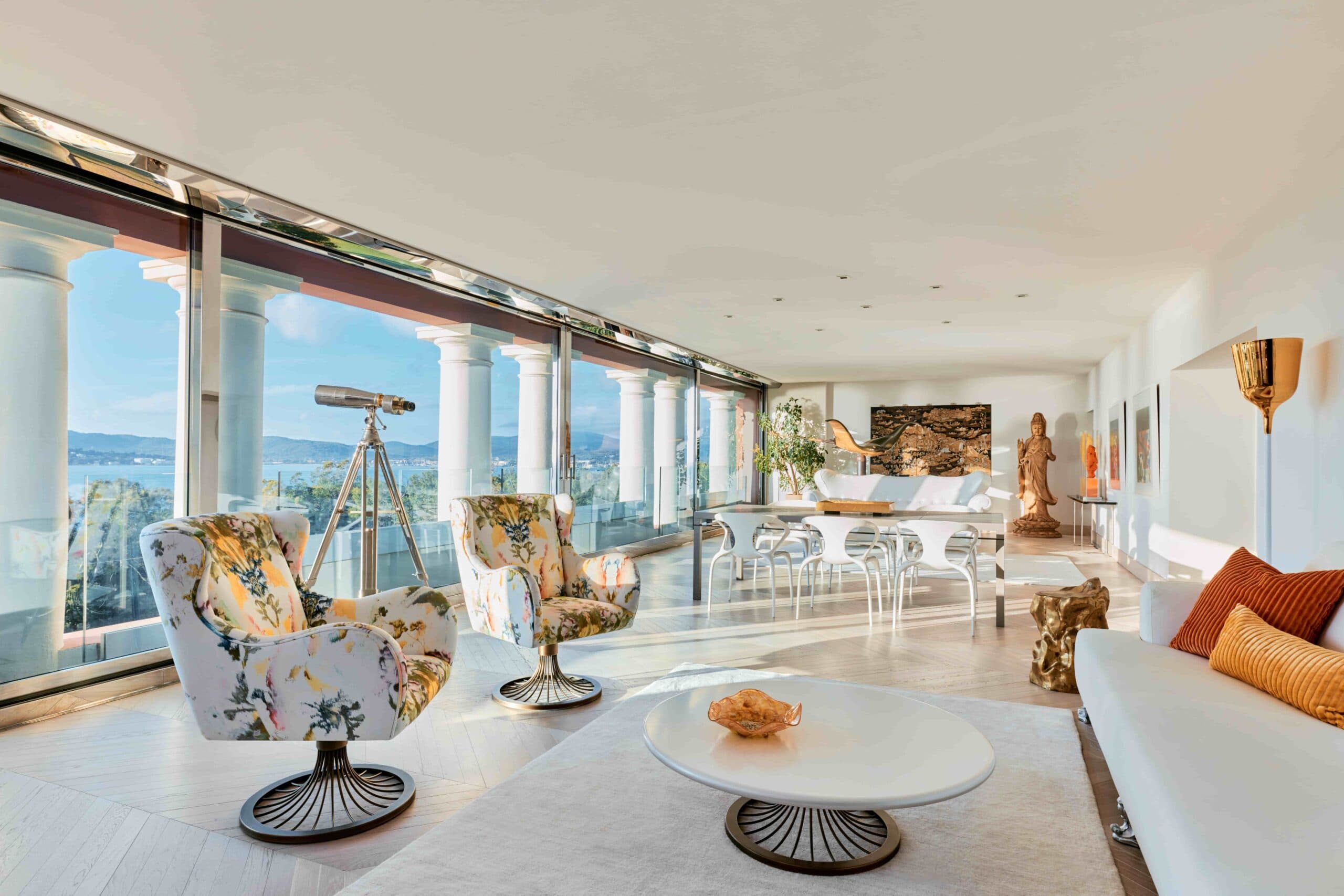 Como Suite Living Room