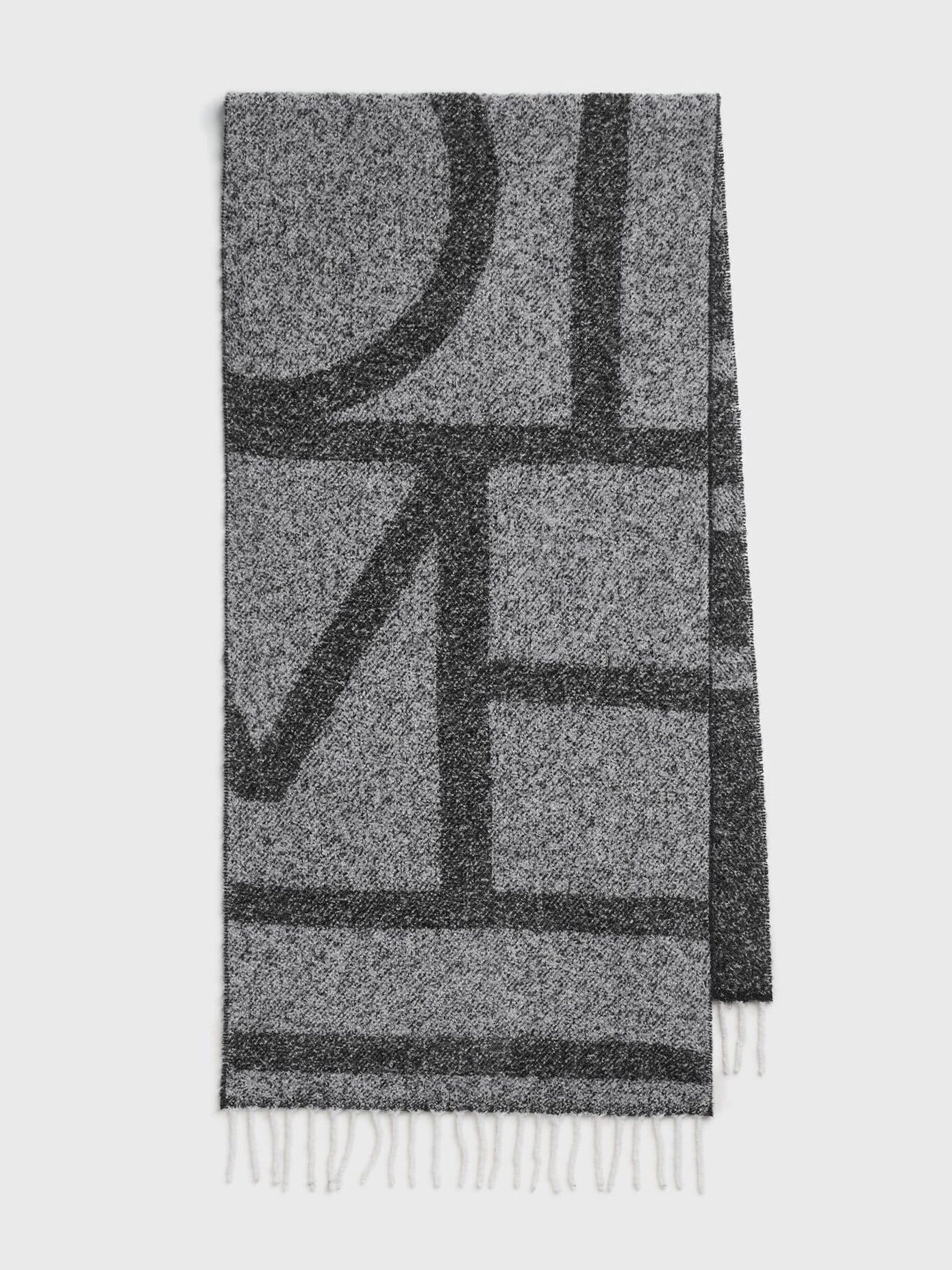 Toteme Flats Ps26 Seasonal Soft Accs 261 Wsc908 Fb0630 046 Monogram Jacquard Scarf Black White Front Gb