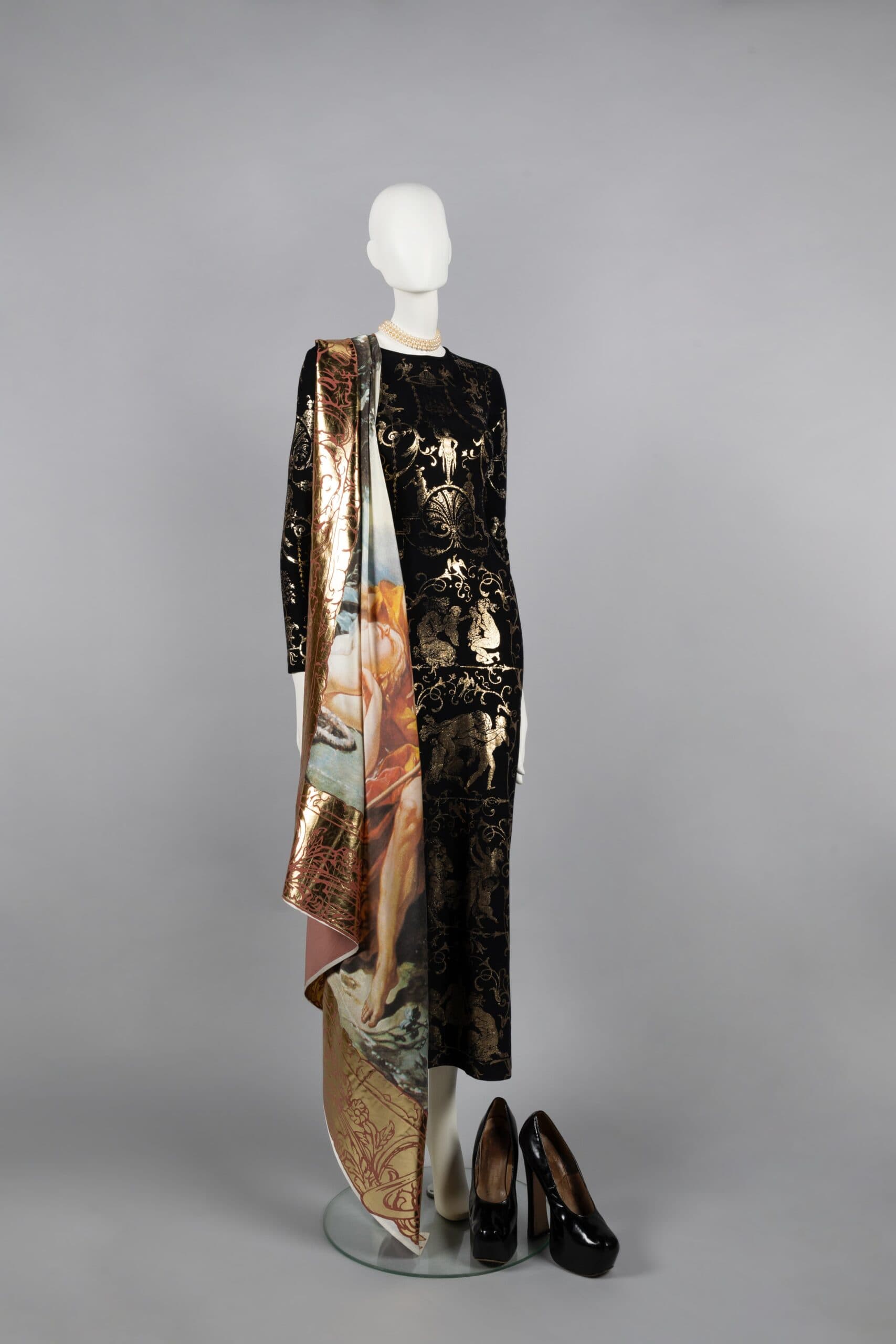 2026 Moda Sergileri Boulle Print Dress Shepherd Print Gold Framed Scarf And Patent © The Bowes Museum County Durham