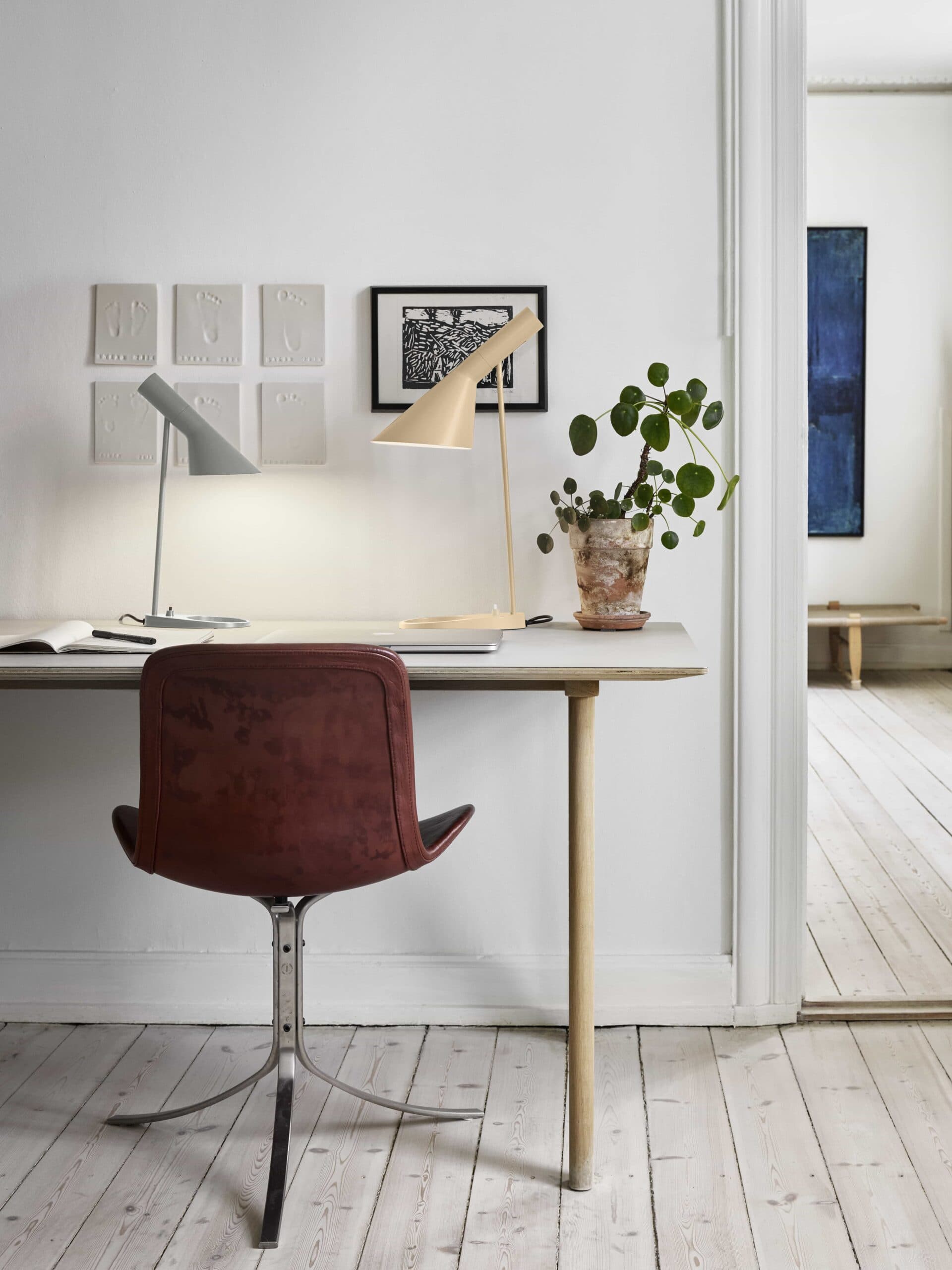 Aw23 Aj Mini Warm Grey Aj Table Soft Lemon İnterior