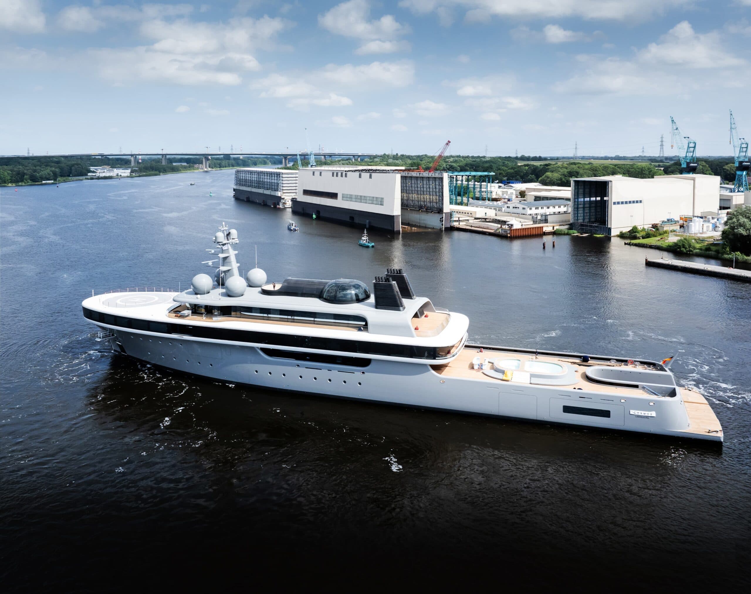 2026 superyatlari COSMOS©TomvanOossanen DJI 20250809131649 0608 D 2 edited FW