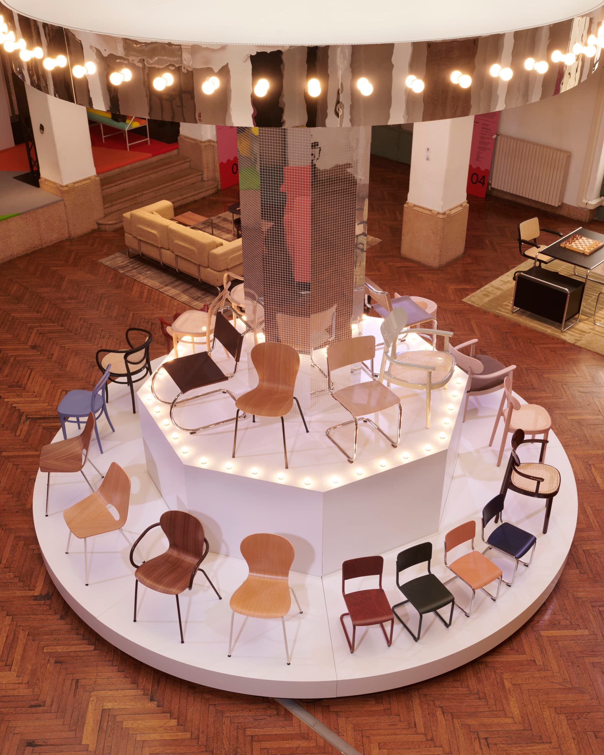 Tasarım Tarihinin İkonik Sandalyeleri