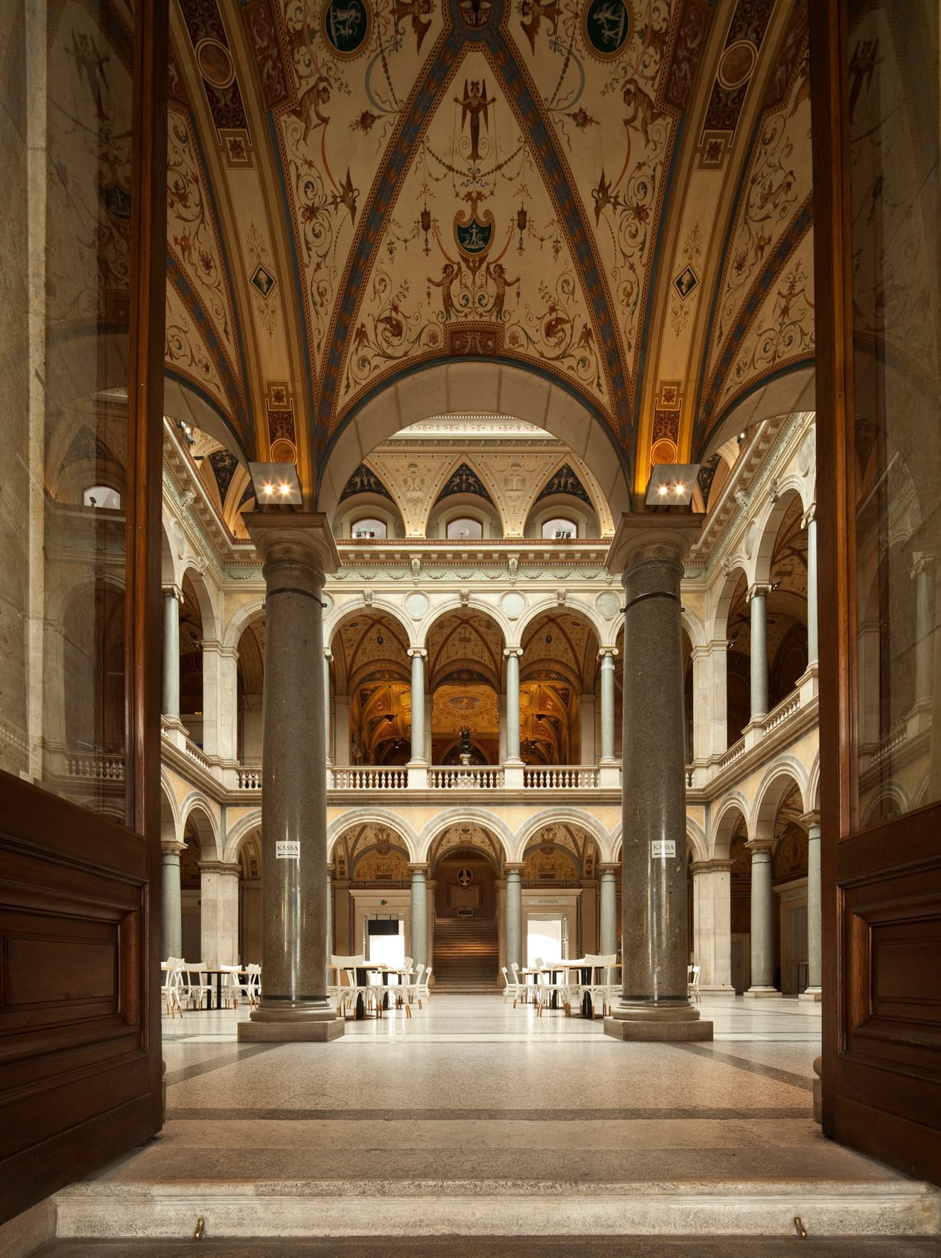 Mak Saeulenhalle Mak Katrin Wiskirchen