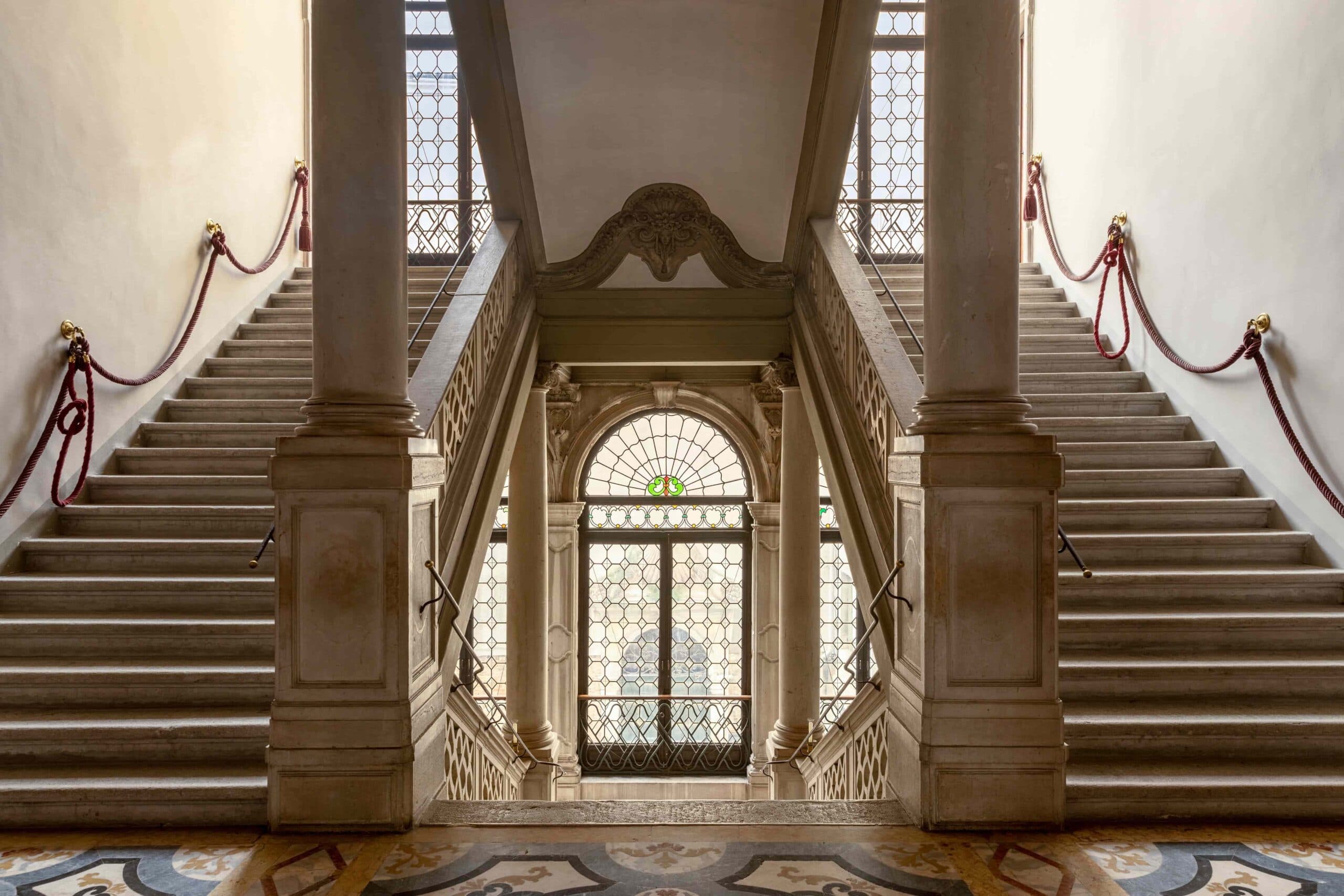 modaevleri neden sanata yatirim yapiyor Courtesy Fondazione Dries Van Noten