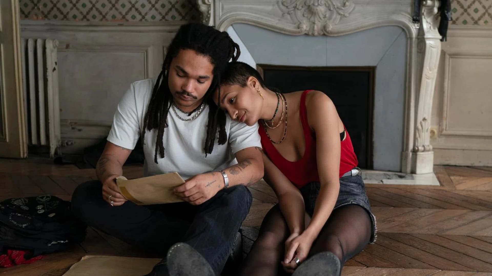 modaevleri neden sanata yatirim yapiyor MOTHER FATHER SISTER BROTHER SAINT LAURENT PRODUCTIONS