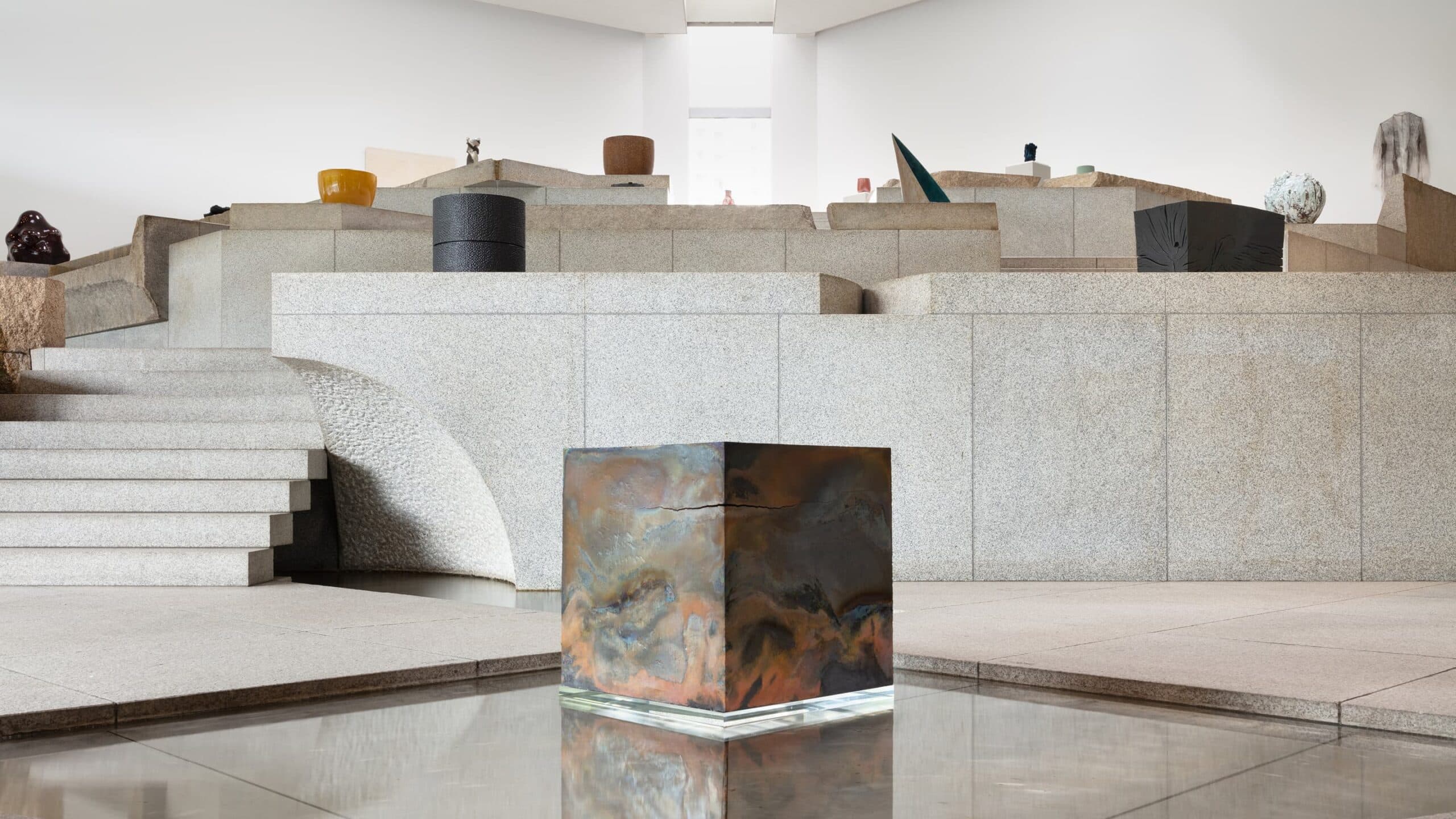 modaevleri neden sanata yatirim yapiyor loewe CRAFT PRIZE