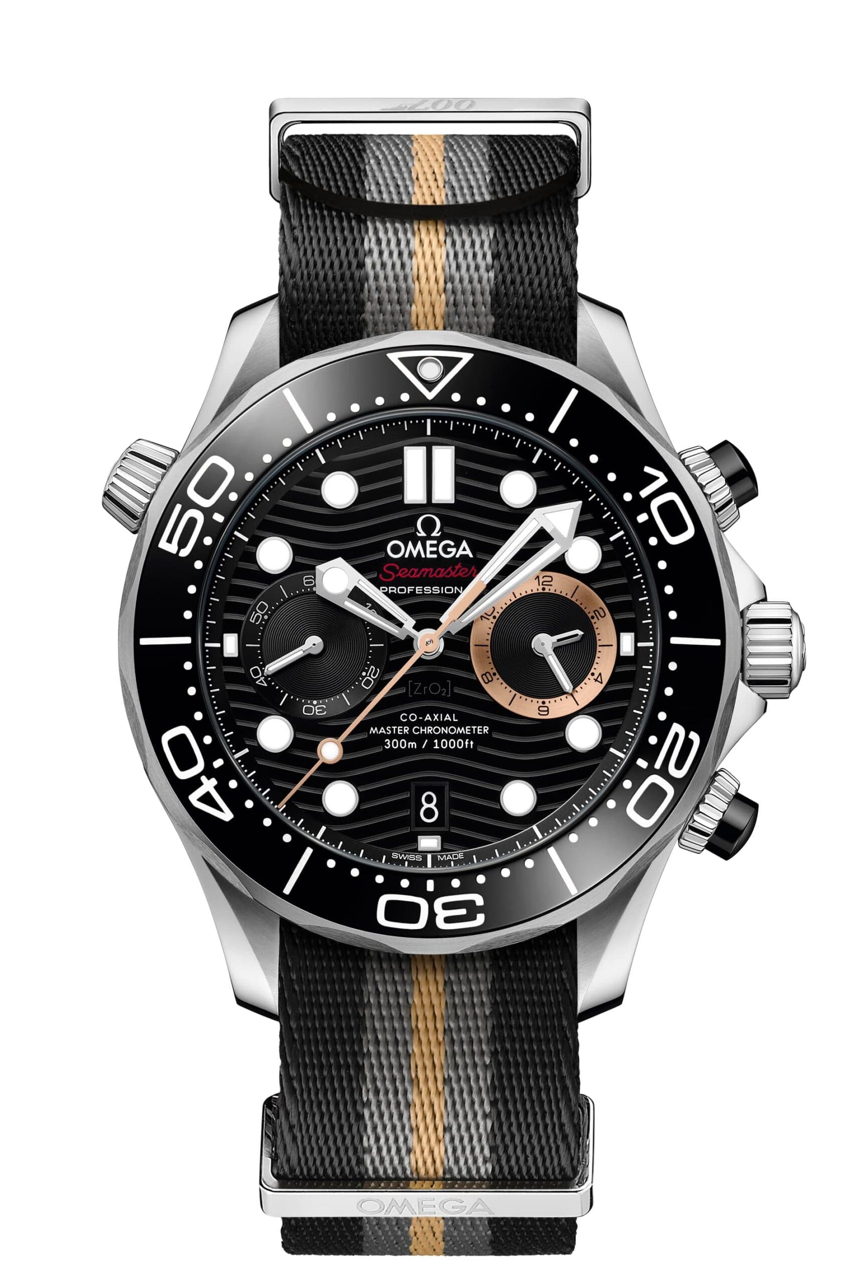 Yeni Omega Seamaster Diver 300M Chronograph 007 First Light