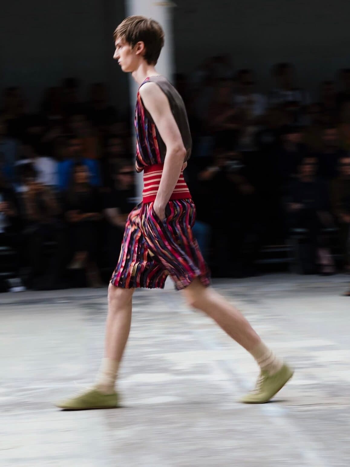 ikbahar yaz 2026 sort modelleri Dries Van Noten edited