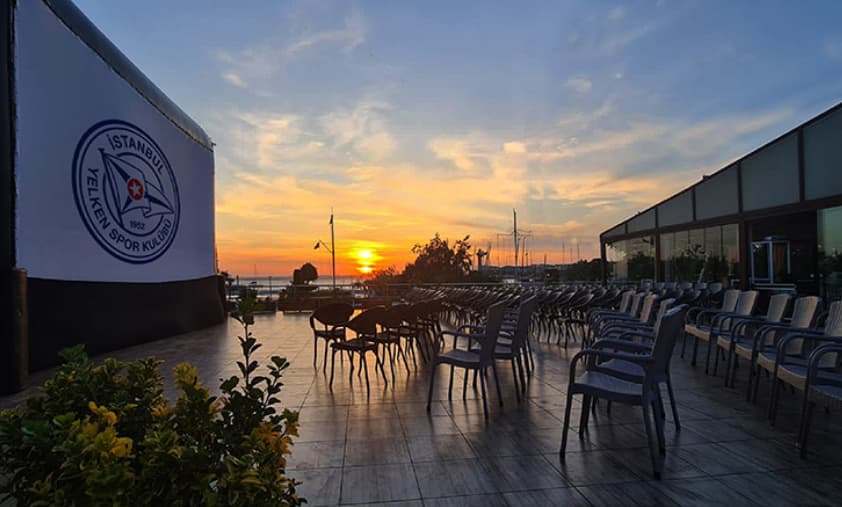 İstanbul Yelken Kulubu Acik Hava Sinemasi