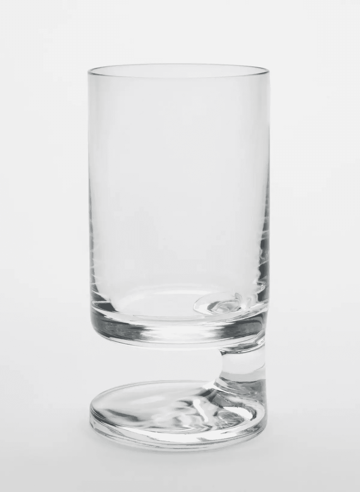 The Unsung Hero of Your Table: The Drinking Glass