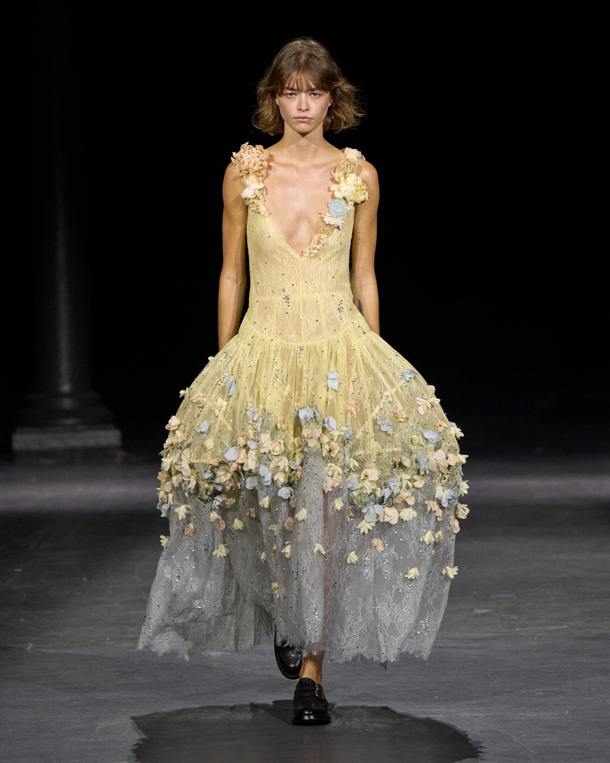 Erdem Spring Summer 2027 Look 16 4b630833 F7f5 42d9 Ba60 9e8736ce81e1