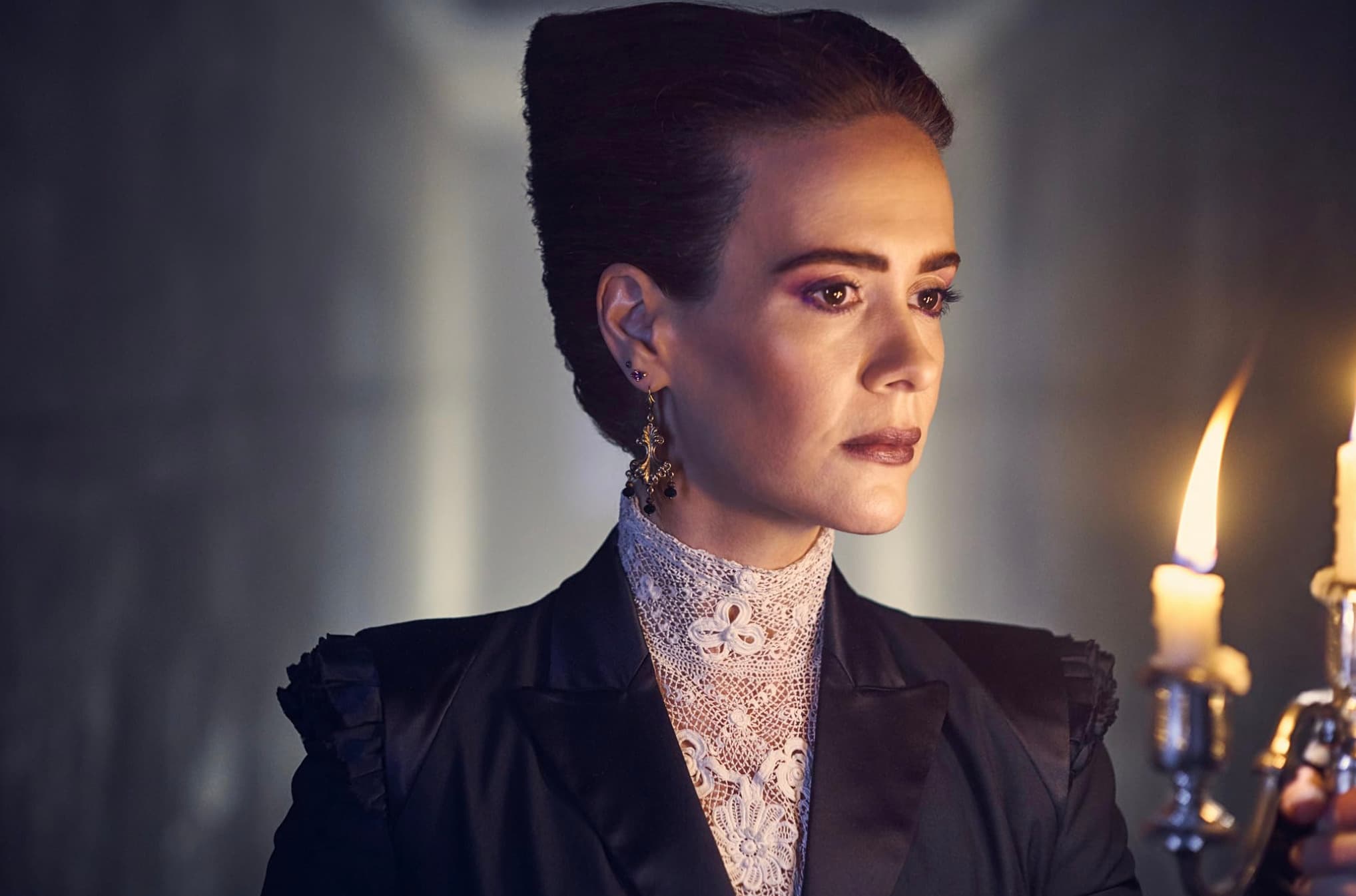 Ahs