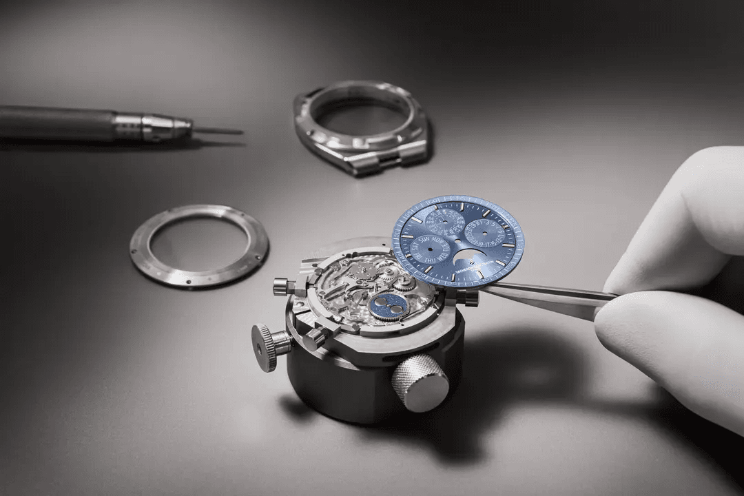 Vacheron Constantin Celebrates 30 Years of the Overseas