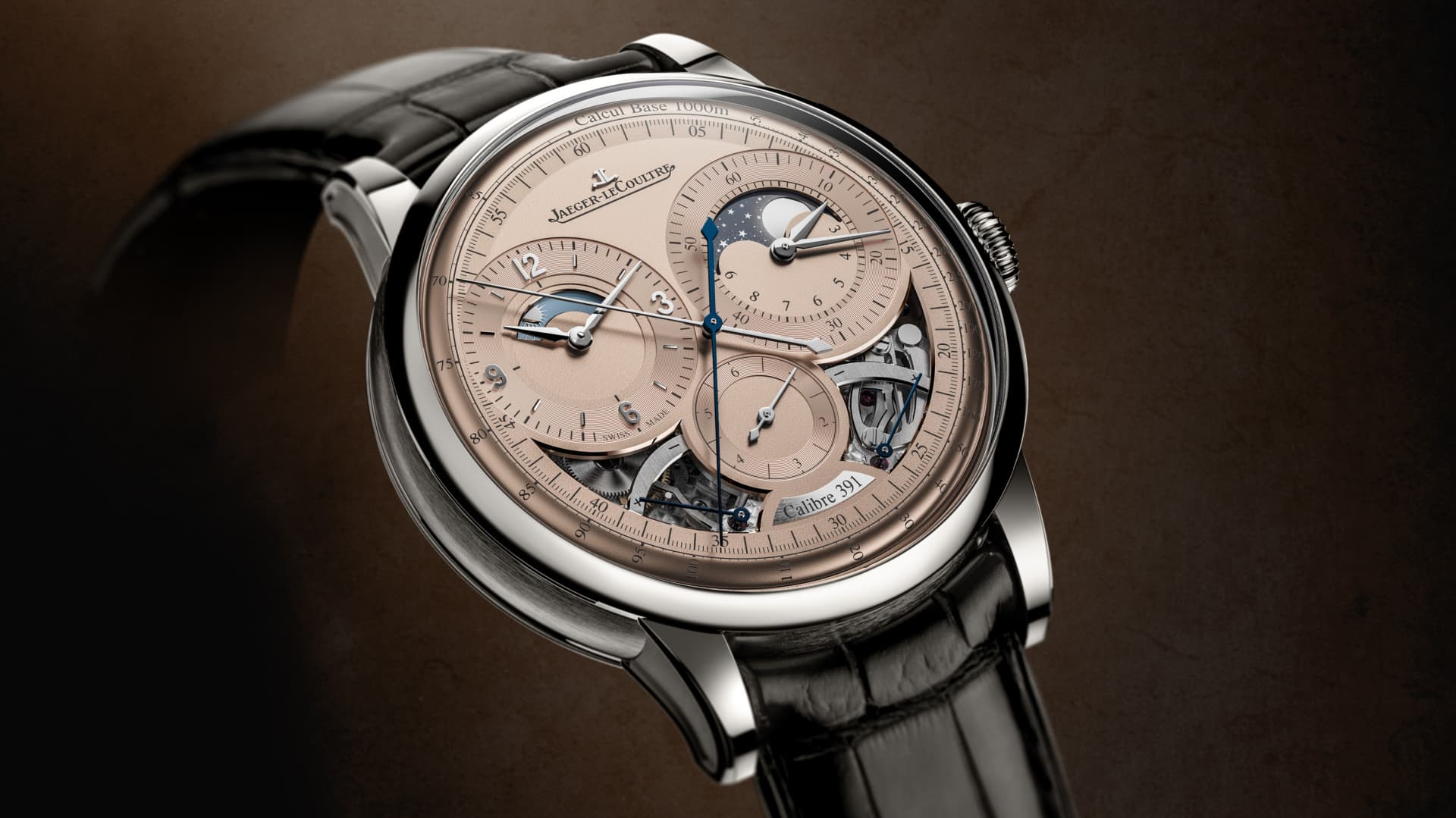 1920 2024 Theprecisionmaker Q622656j Duo Chronomoon Closeup1 16