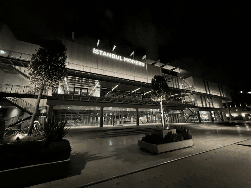 İstanbul Modern Yeniden Açıldı