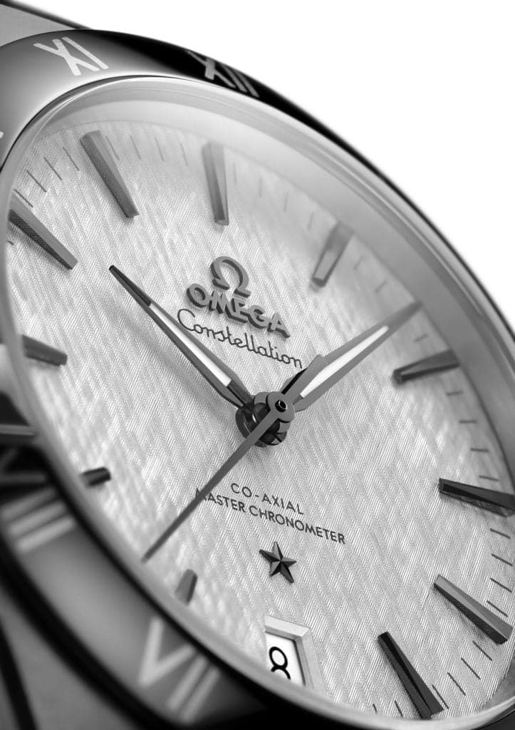 omega131 33 41 21 06 001close upcadran jpg