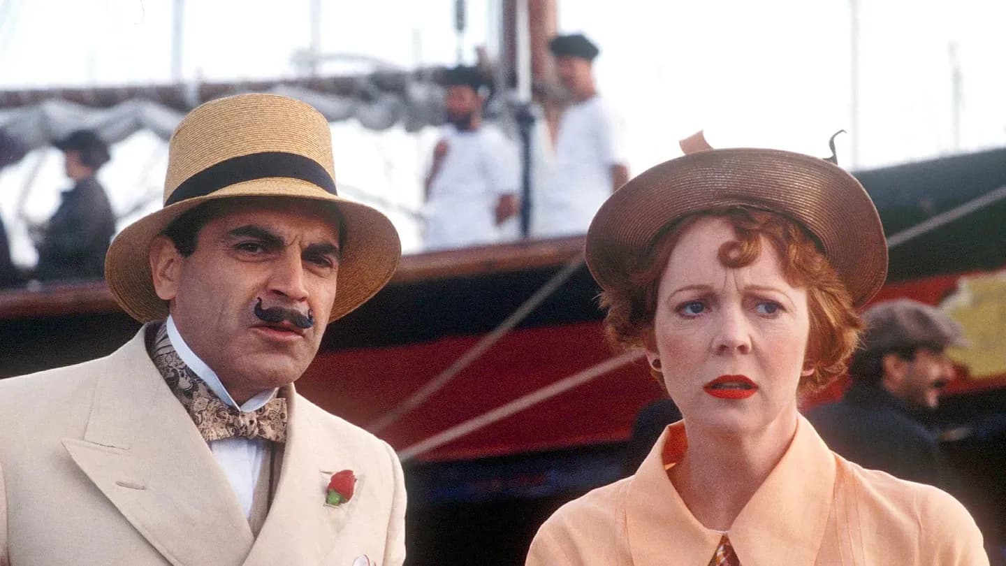 en tuhaf dedektifler poirot 5