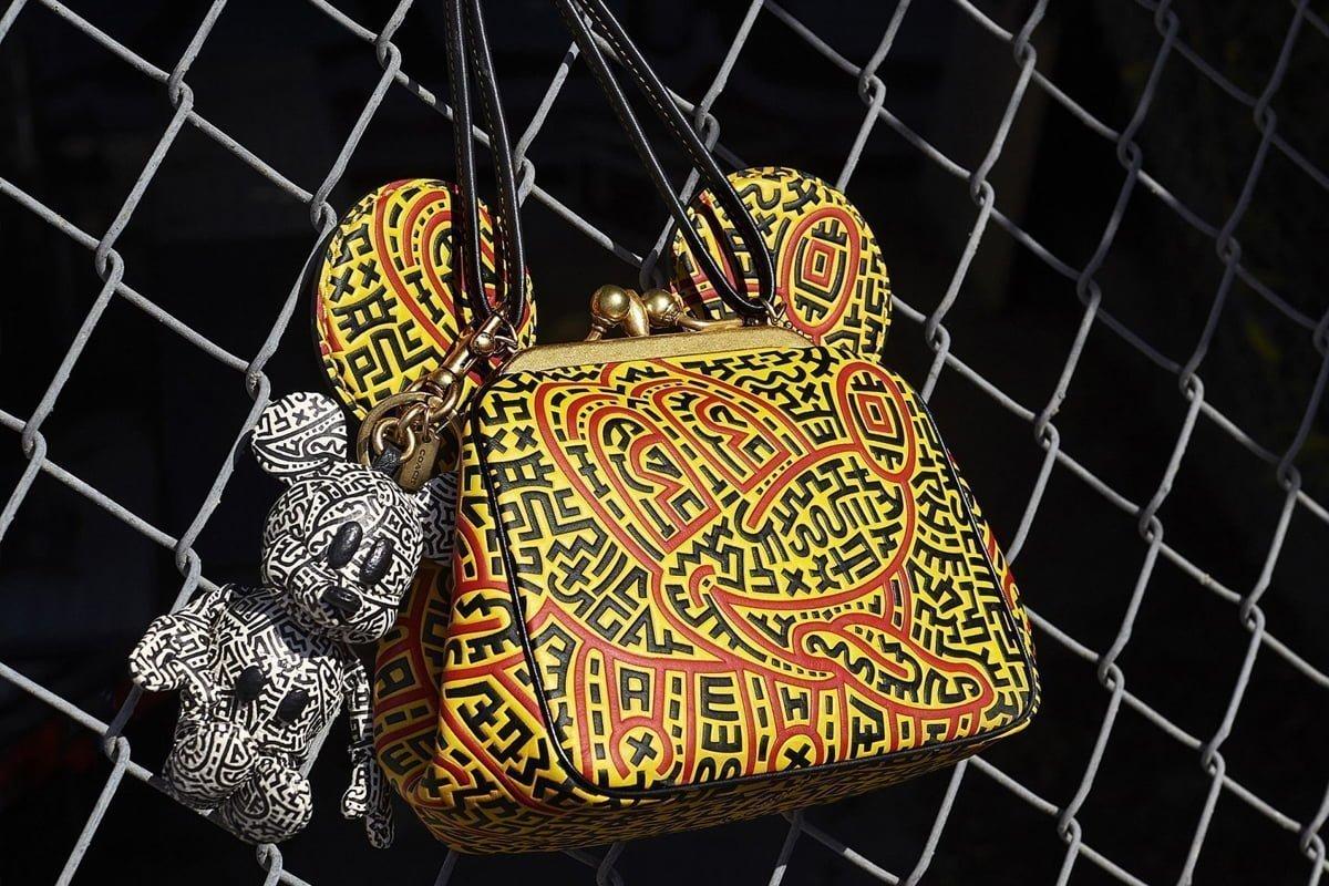 Keith Haring, Mickey Mouse ile New York’ta Bir Araya Gelirse… Keith Haring, Mickey Mouse ile New York’ta Bir Araya Gelirse…