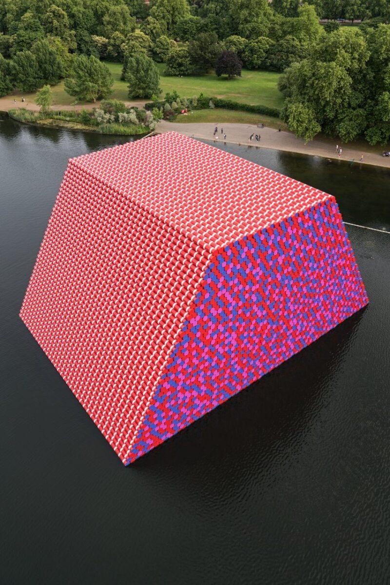 Eyes Feel, Mind Sees: Installation Art Eyes Feel, Mind Sees: Installation Art