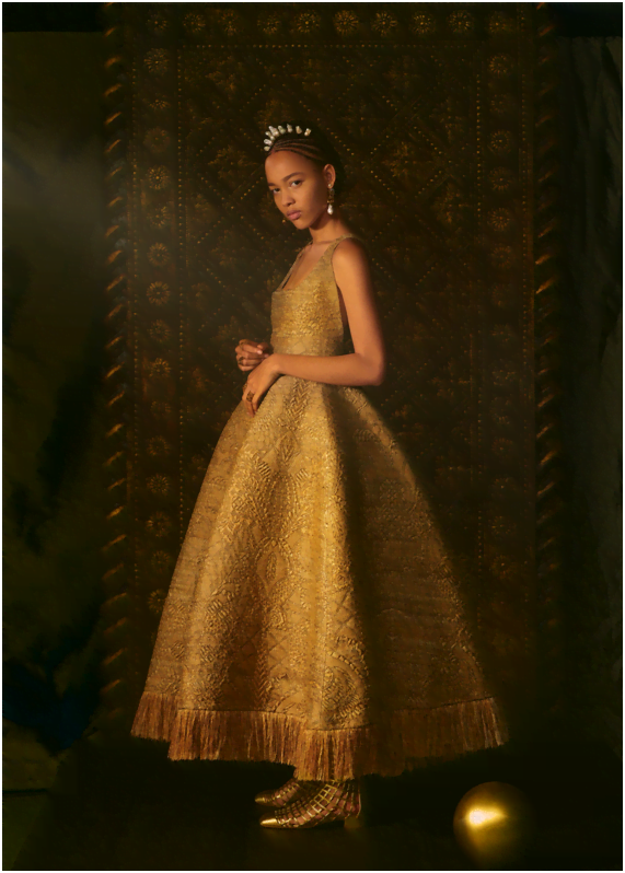 Bir Tarot Şatosu’nda Haute Couture