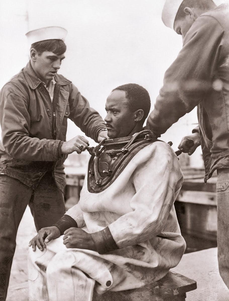 A Salute To Master Diver: Oris Carl Brashear Calibre 401