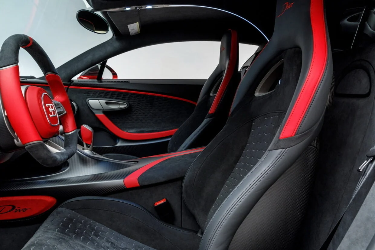 Benzersiz Uğur Böceği: Bugatti Divo Benzersiz Uğur Böceği: Bugatti Divo