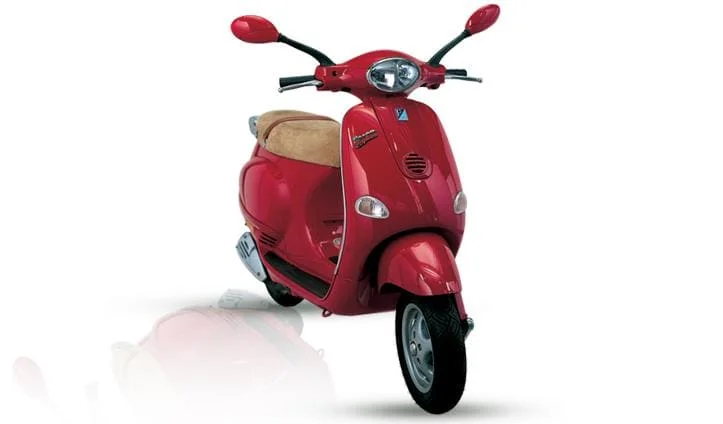 Vespa celebrates 70 years of sprezzatura