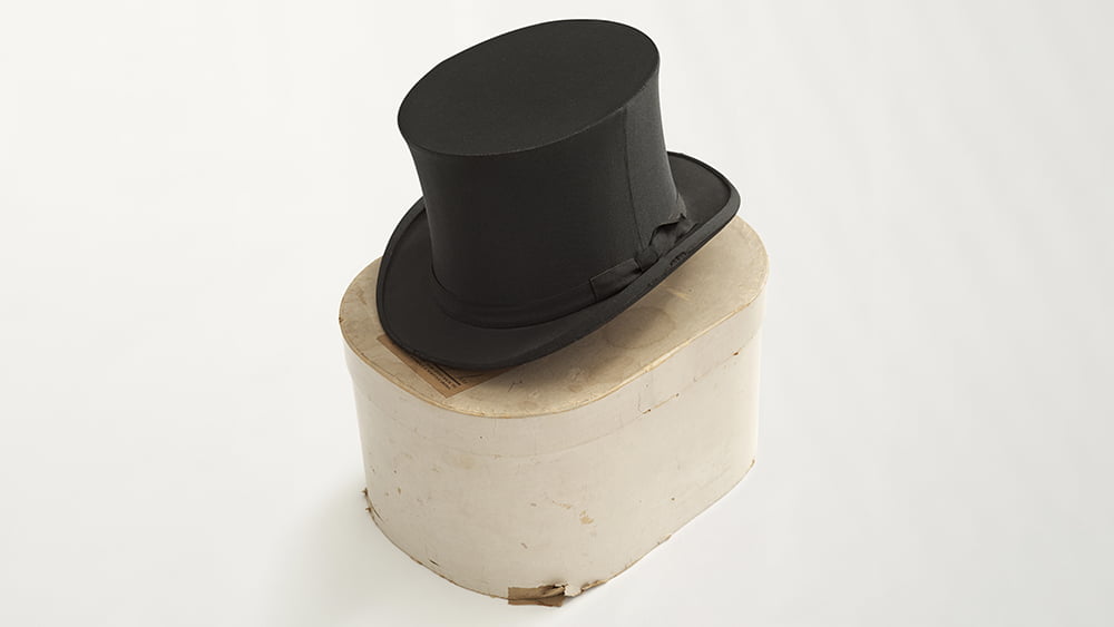 The 200-Year-Old Fashion Syllabus The 200-Year-Old Fashion Syllabus