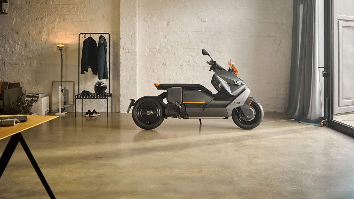 Tamamen Elektrikli Scooter: BMW Motorrad CE 04 Tamamen Elektrikli Scooter: BMW Motorrad CE 04