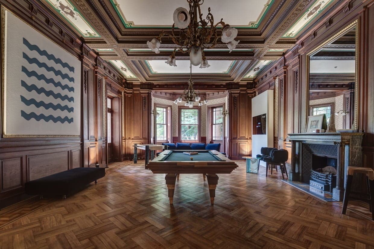 Italian Elegance In The Land Of Rising Sun