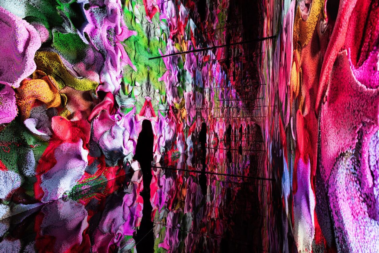 Refik Anadol’un Bulgari Metamorfozu Refik Anadol’un Bulgari Metamorfozu