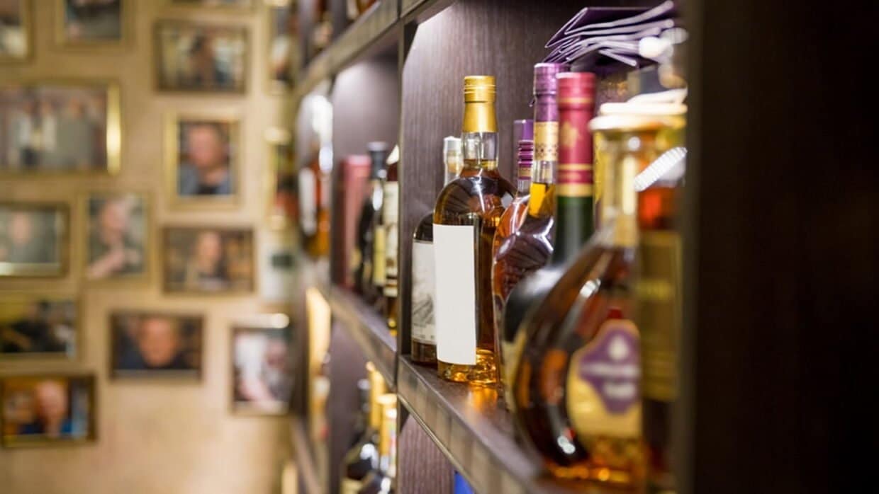 Whiskey Culture: A Guide to Picking Whiskey Whiskey Culture: A Guide to Picking Whiskey