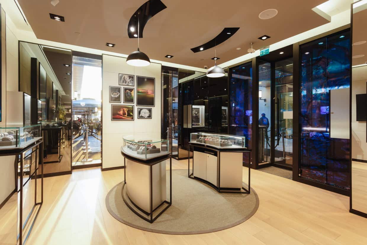 TAG Heuer, Yeni Akıllı Saati ve İlk Türkiye Butiği Tag Heuer, Yeni Akıllı Saati Ve İlk Türkiye Butiği
