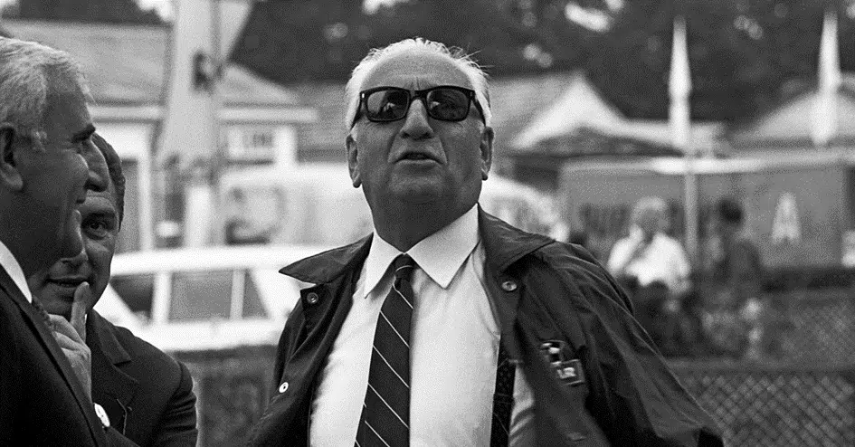 Enzo Ferrari 124 Yaşında! Enzo Ferrari 124 Yaşında!