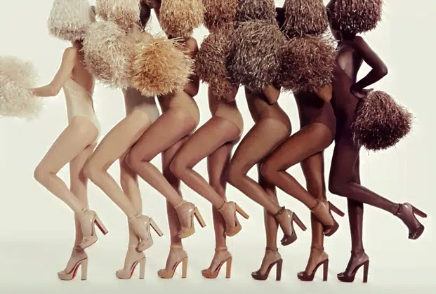 Victoria's Secret Angels on Kim Kardashian's Shoulders Victoria'S Secret Angels On Kim Kardashian'S Shoulders