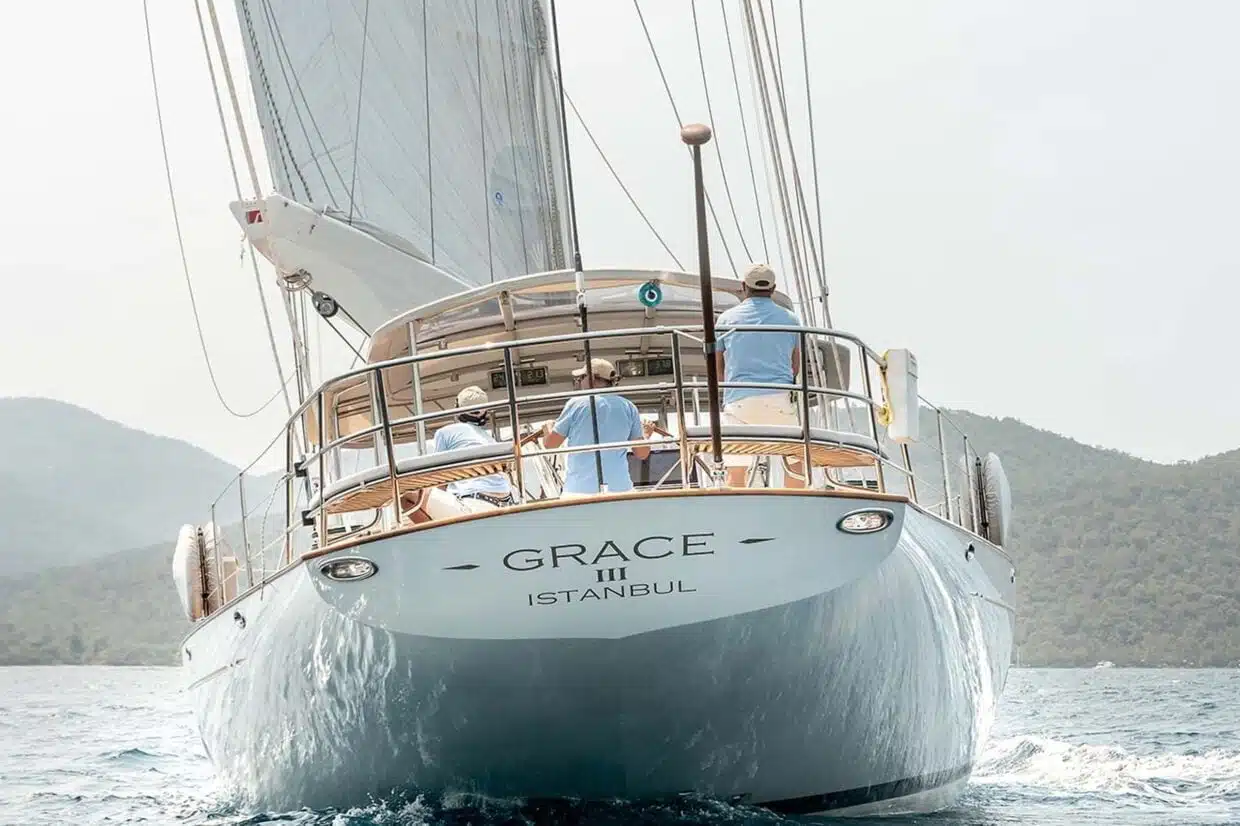 The Blue Name of Elegance: Grace III The Blue Name of Elegance: Grace III