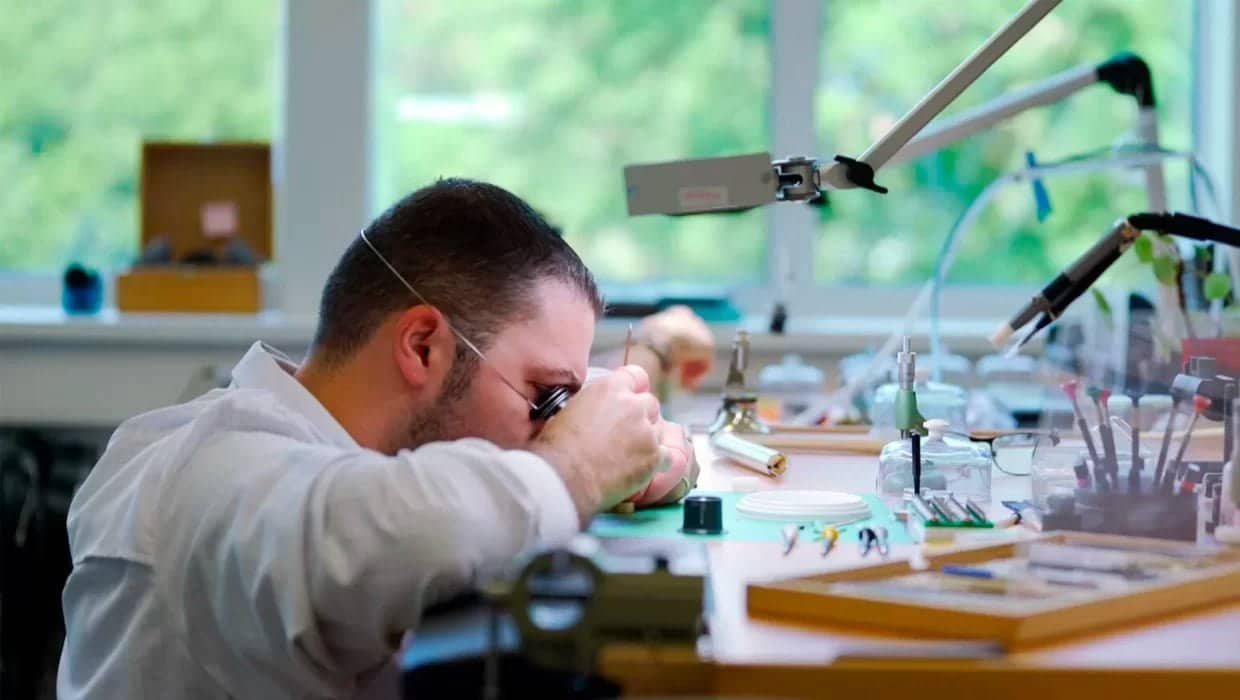 Louis Vuitton, Bağımsız Saat Yaratıcılarını Ödüllendiriyor Louis Vuitton, Bağımsız Saat Yaratıcılarını Ödüllendiriyor