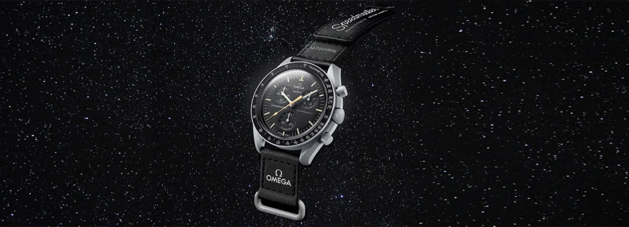 Altın Kaplamalı Bir Swatch: MoonSwatch Mission to the Moon Gold Altın Kaplamalı Bir Swatch: MoonSwatch Mission to the Moon Gold